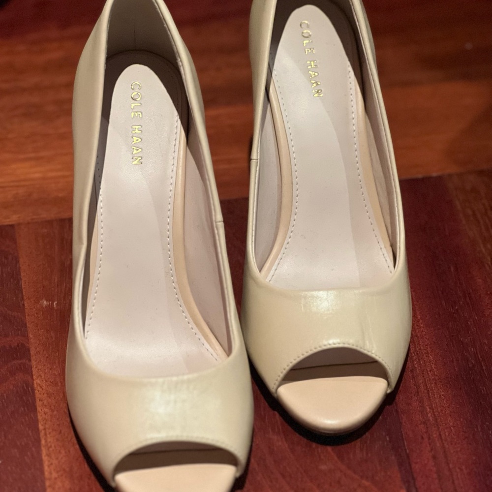 Cole Haan Beige peep toe heels - very comfy with cushion. Brand new